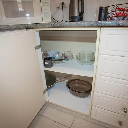 Estea - Rhea's Cozy 1 Bedroom Apartment Paphos